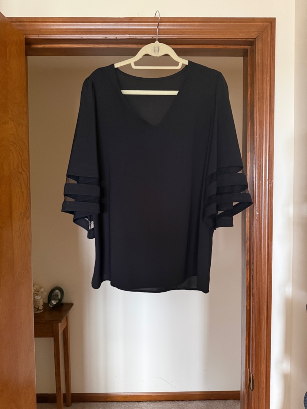 Women's Navy V-Neck Chiffon Sleeve Top